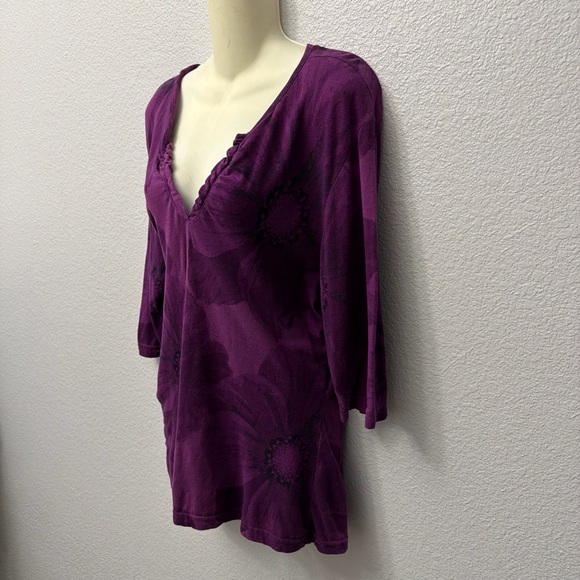 St. John's Bay Women's  Purple Floral Top - Picture 4 of 4